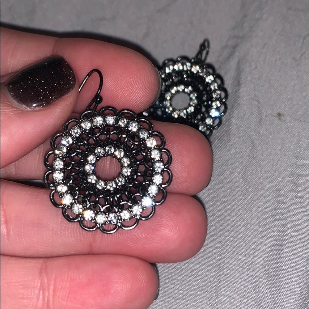 Earrings - Picture 3 of 3